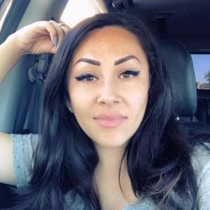 Meet your Posher, Marcela